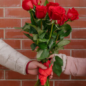 Elegant Rose Bundle – Faux Red Roses