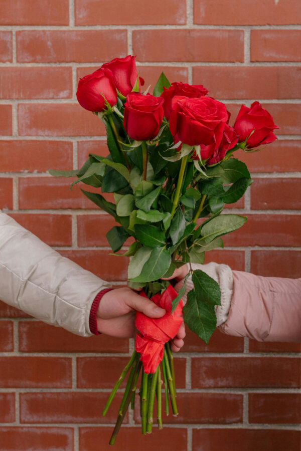 Elegant Rose Bundle – Faux Red Roses